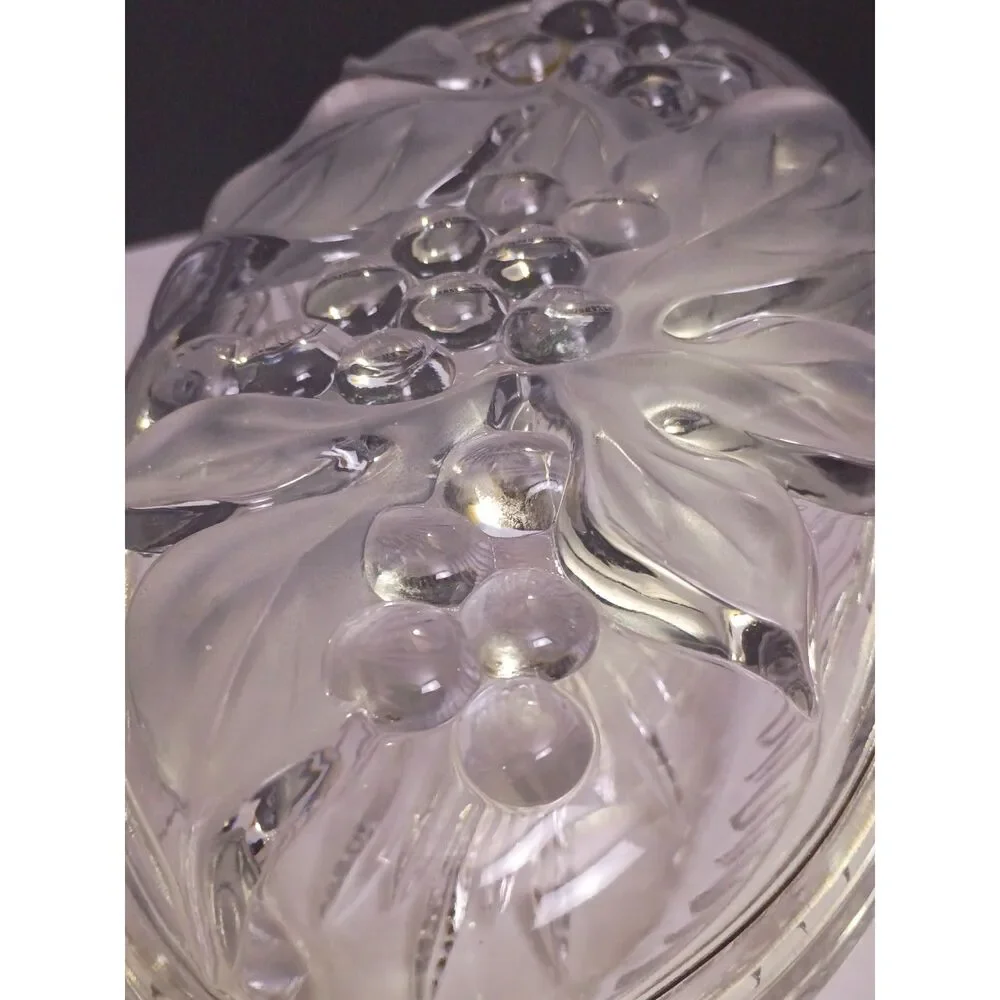 Studio Nova by Mikasa Napa Valley Grape Leaf Design Vintage Crystal Covered Dish